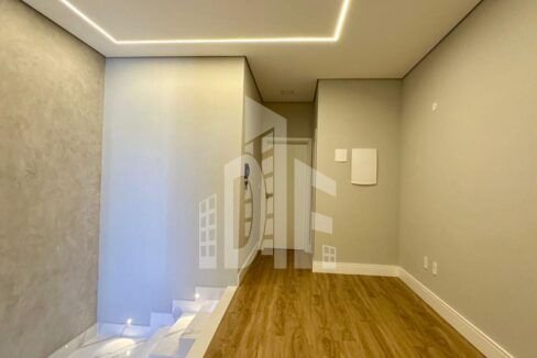 8edc6b65-bf0a-407a-873c-6ed3765674c5