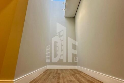 d0cb159a-0cd6-49f7-b084-326c18374683 (1)