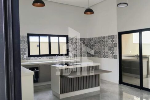 WhatsApp Image 2024-11-11 at 11.01.39 (1)